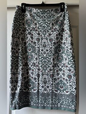 Max Studio Green and White Patterned Maxi Skirt with Red Accents